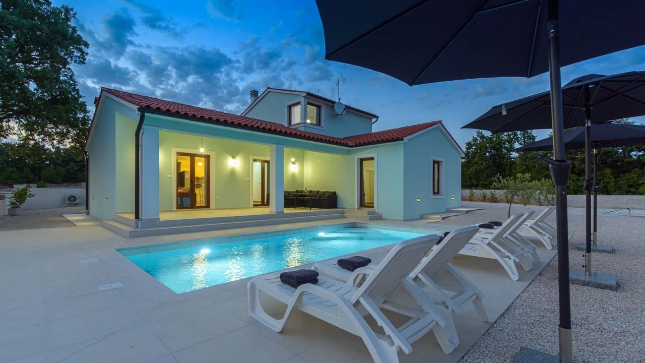 Вилла в Светвинченате, Хорватия, 160 м² - фото 1