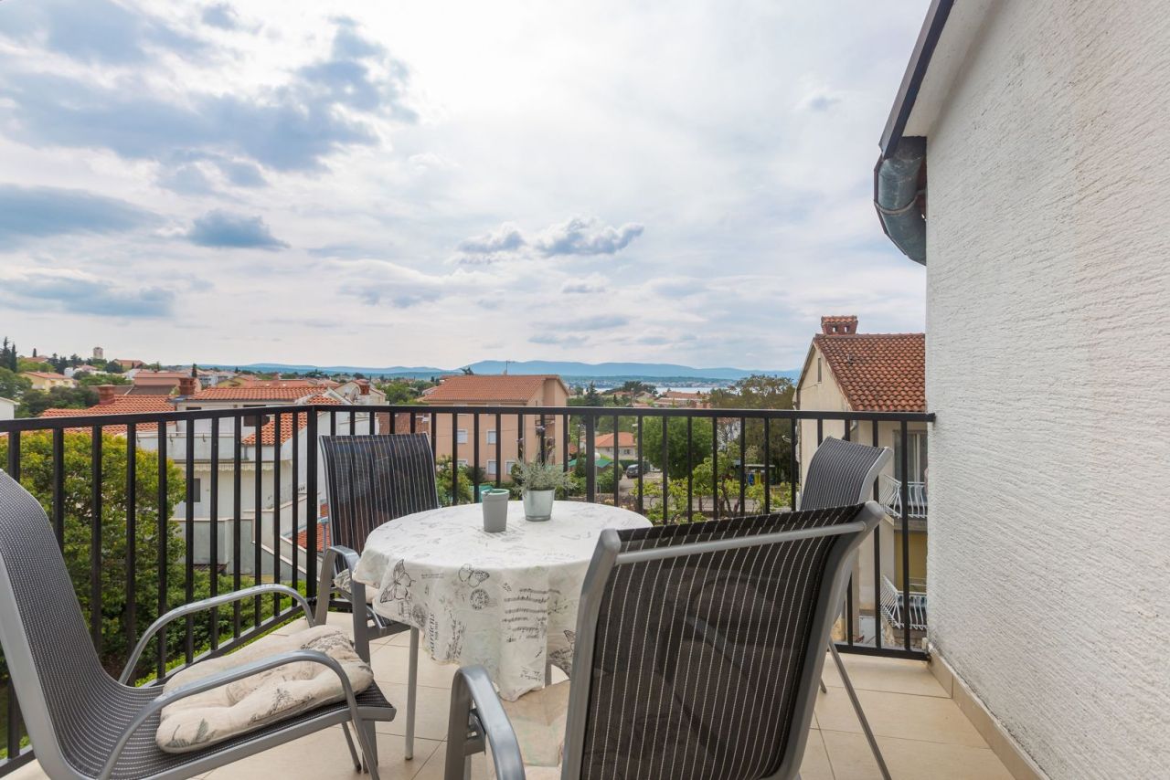 Отель, гостиница Malinska, Хорватия, 400 м² - фото 5