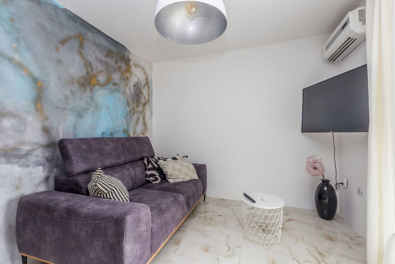 Отель, гостиница Malinska, Хорватия, 400 м² - фото 9