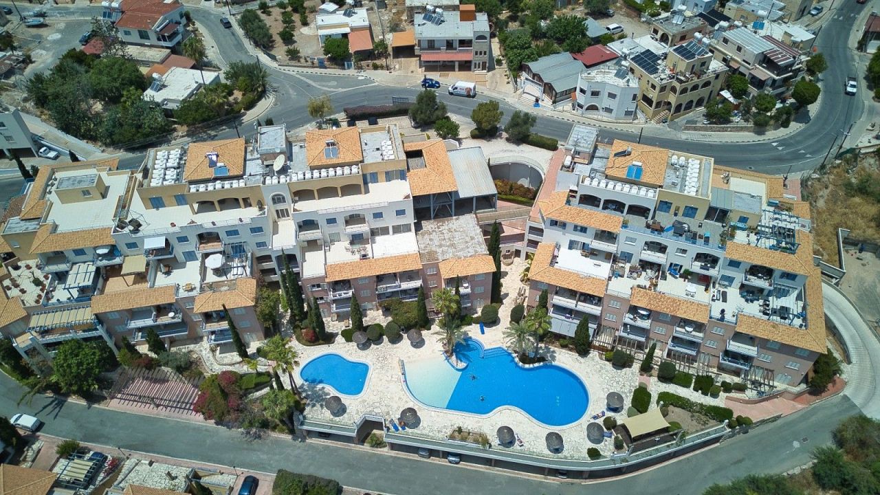 Кафе, ресторан в Пафосе, Кипр, 462 м² - фото 1