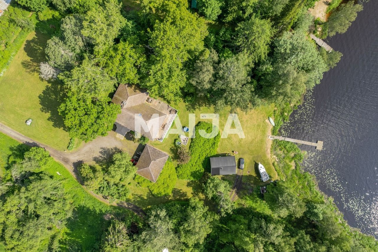 Дом в Хямеэнлинна, Финляндия, 248 м² - фото 1