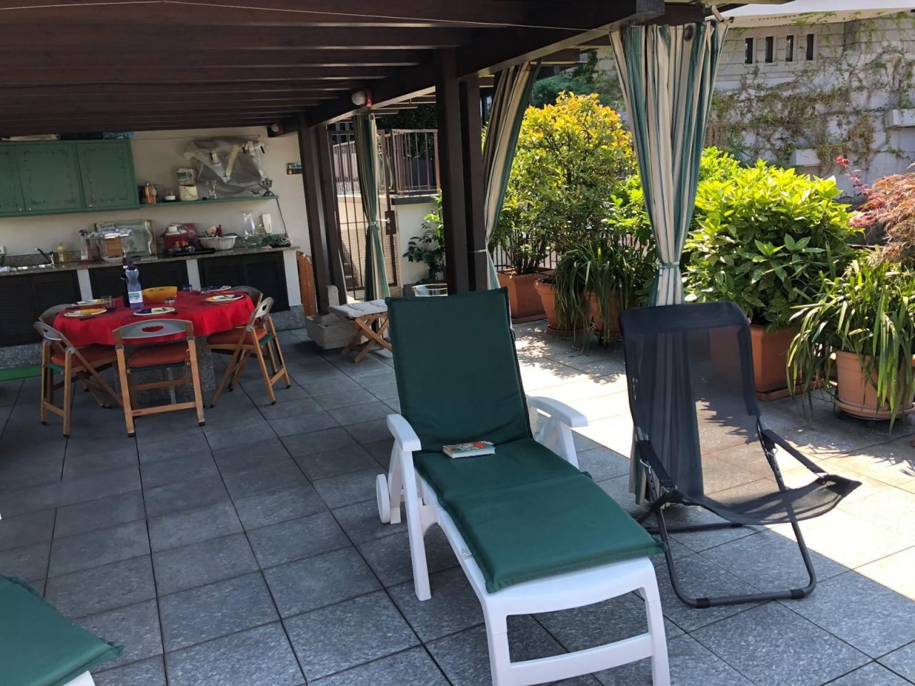 Квартира в Кампионе-д'Италия, Италия, 135 м² - фото 13