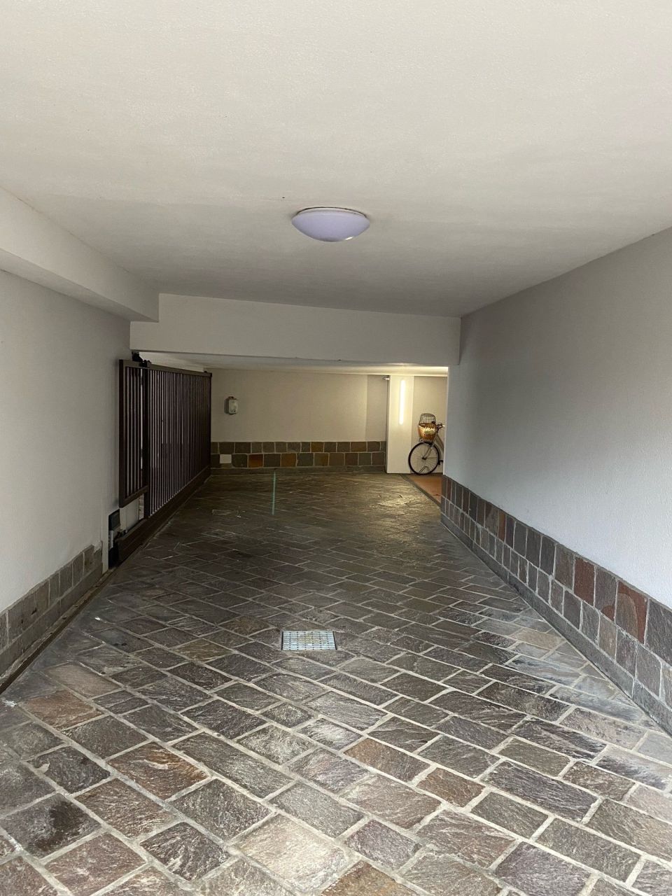 Квартира в Кампионе-д'Италия, Италия, 135 м² - фото 17