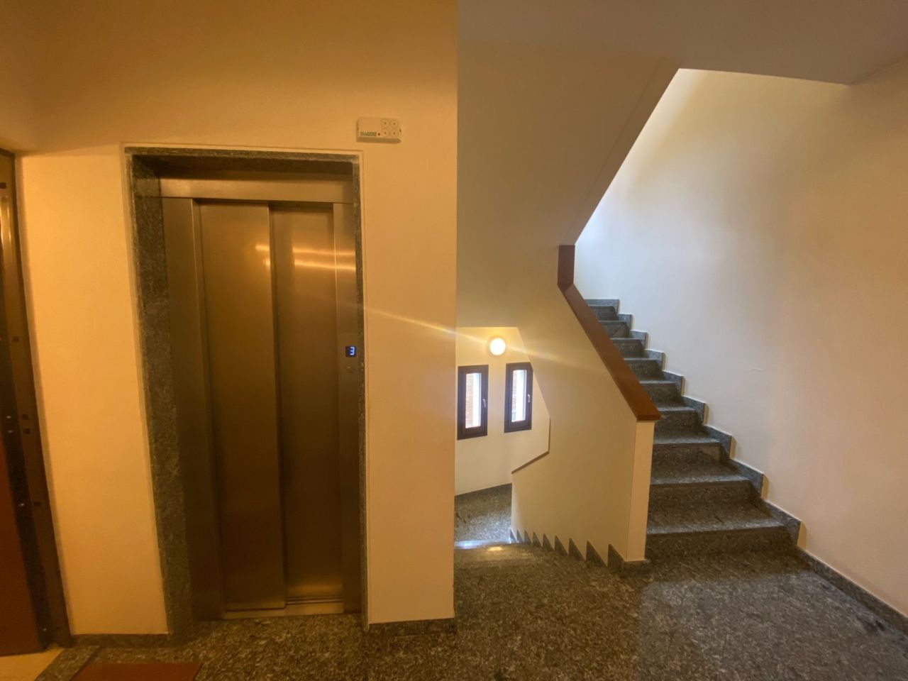 Квартира в Кампионе-д'Италия, Италия, 135 м² - фото 15