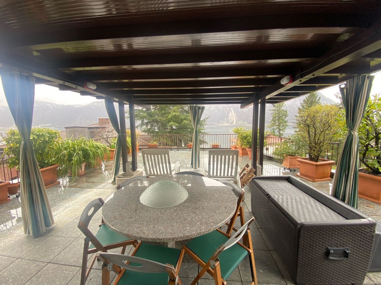 Квартира в Кампионе-д'Италия, Италия, 135 м² - фото 14