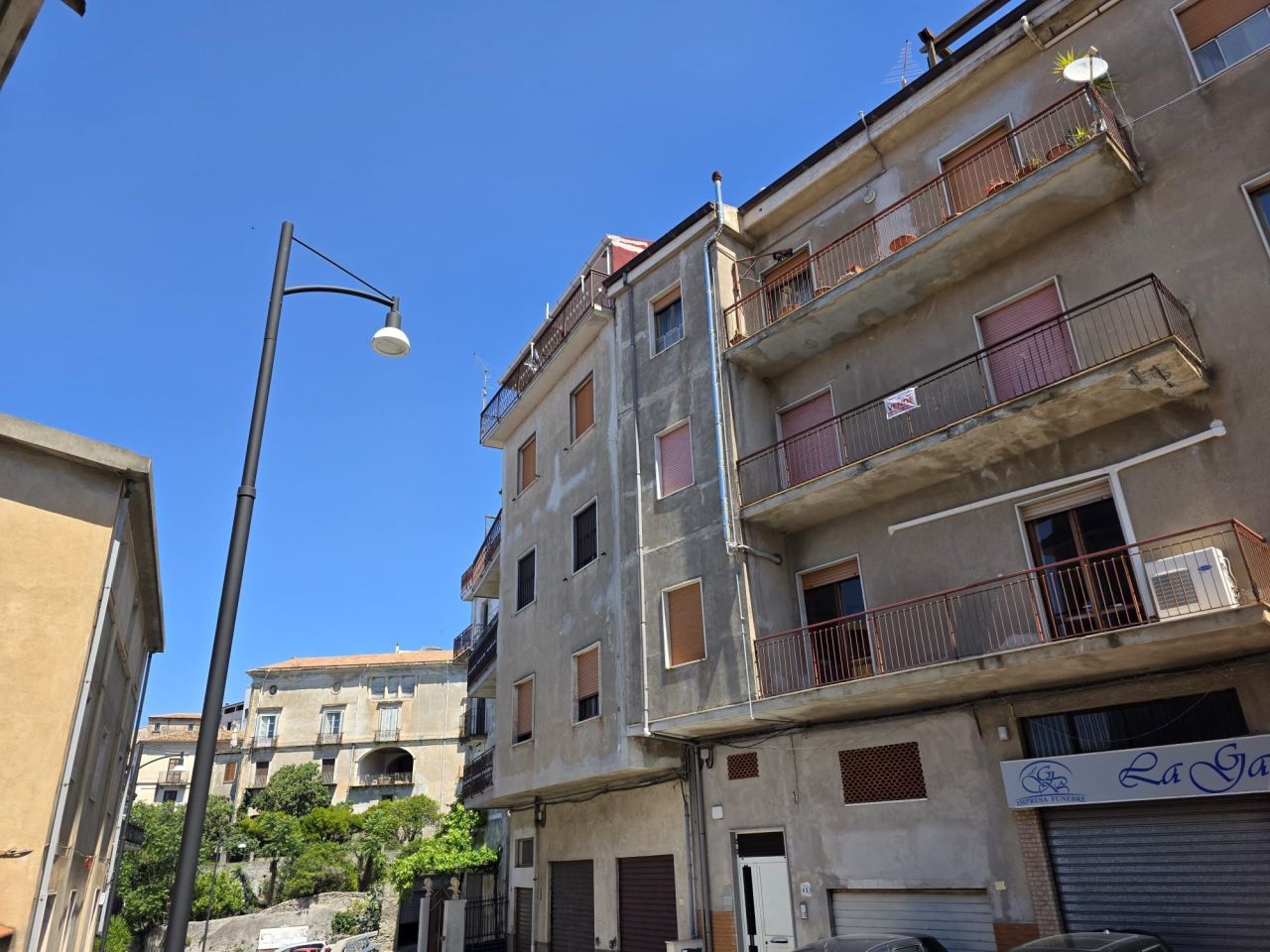 Офис в Четраро, Италия, 166 м² - фото 2