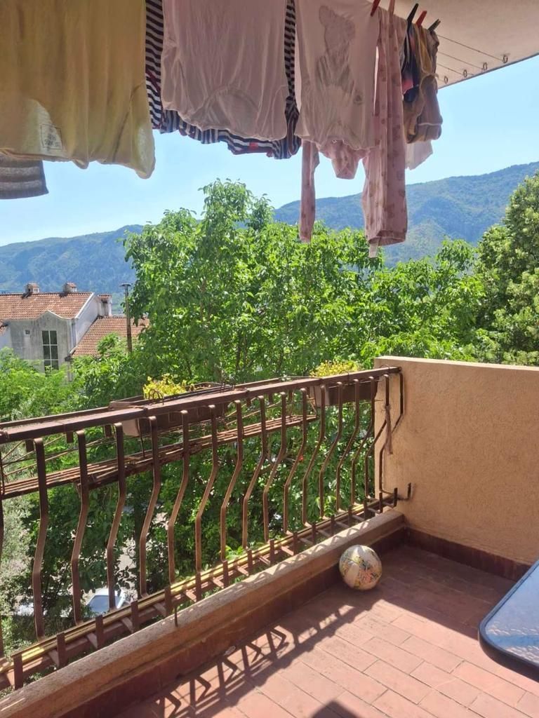 Апартаменты в Доброте, Черногория, 70 м² - фото 1