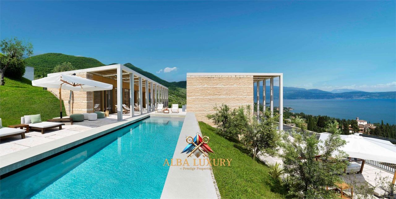 Вилла в Гардоне-Ривьера, Италия, 670 м² - фото 1