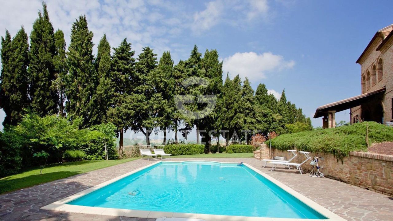 Дом в Пезаро-э-Урбино, Италия, 422.2 м² - фото 2