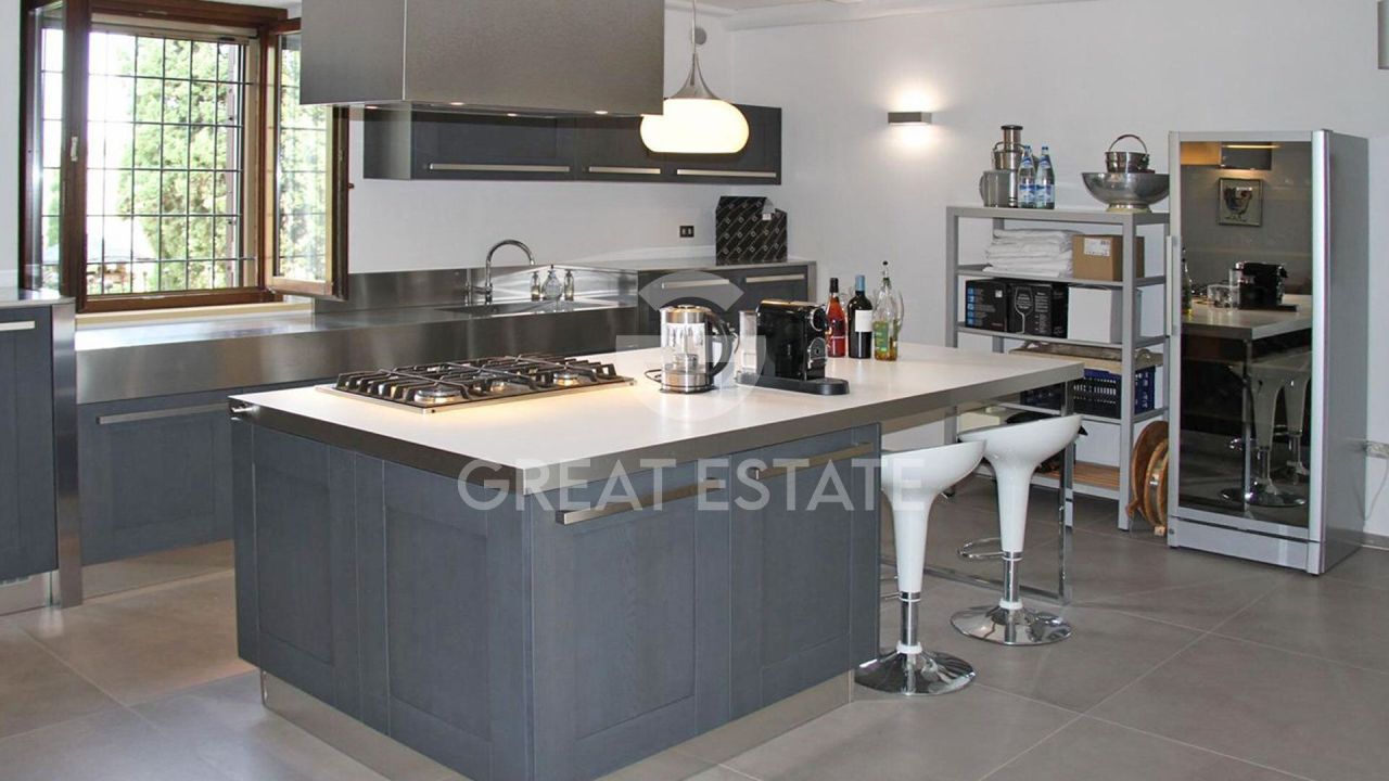 Дом в Пезаро-э-Урбино, Италия, 422.2 м² - фото 10