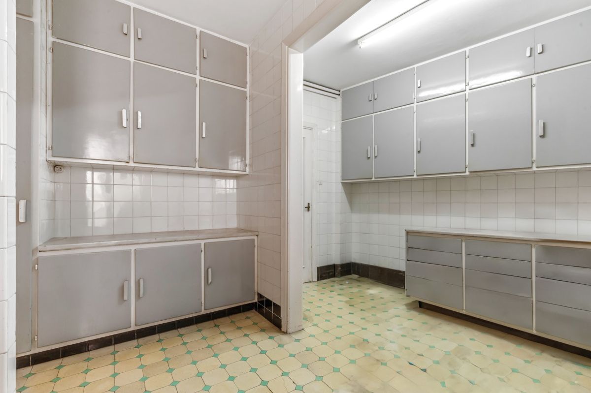 Квартира в Барселоне, Испания, 200 м² - фото 12