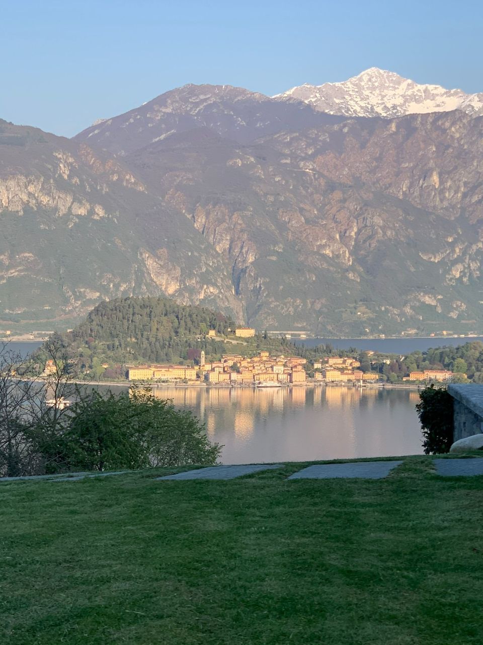 Вилла в Тремеццине, Италия, 400 м² - фото 2