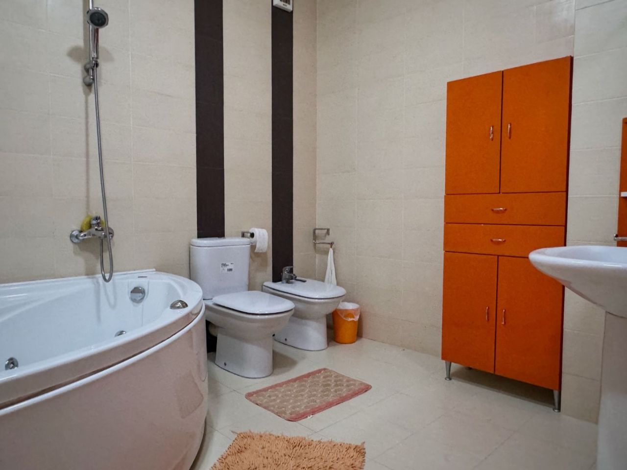 Коммерческая недвижимость в Баре, Черногория, 115 м² - фото 18