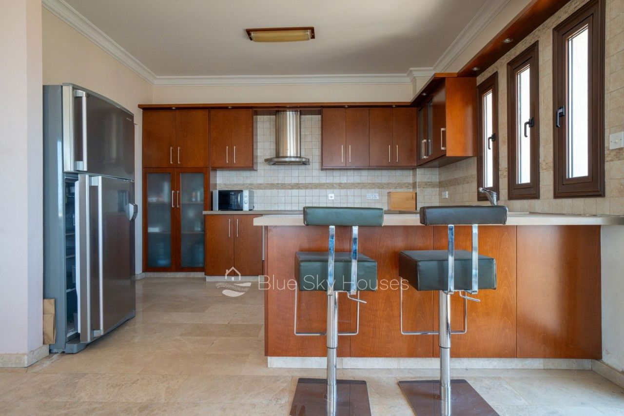 Вилла в Лимасоле, Кипр, 300 м² - фото 14