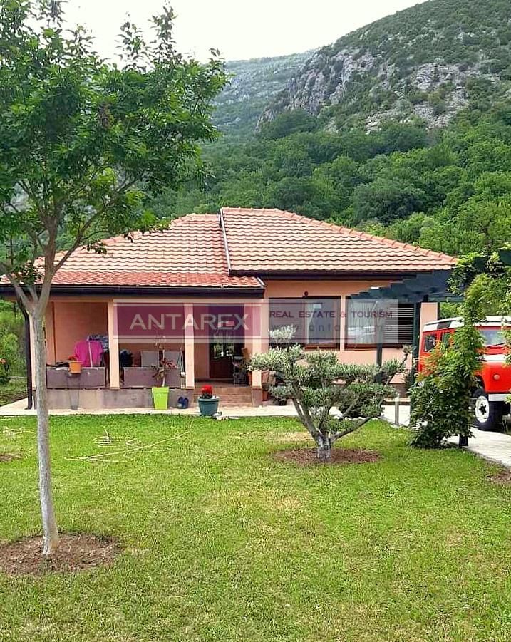 Вилла в Булярице, Черногория, 91 м² - фото 1
