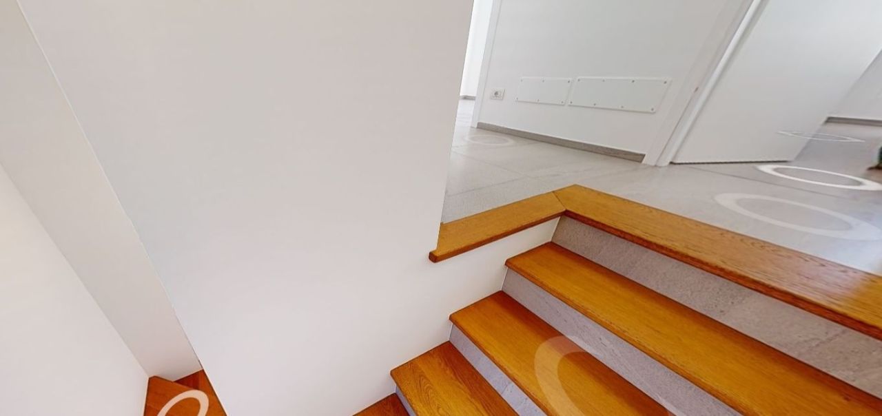 Вилла в Карлаццо, Италия, 258 м² - фото 7