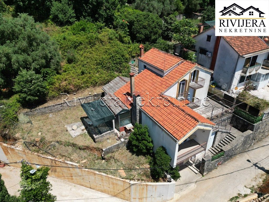 Дом в Херцег-Нови, Черногория, 220 м² - фото 5