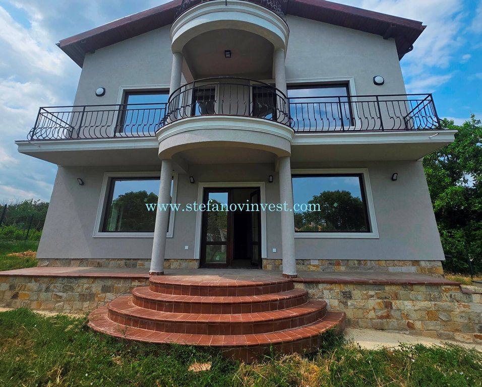 Дом в Варне, Болгария, 245 м² - фото 1