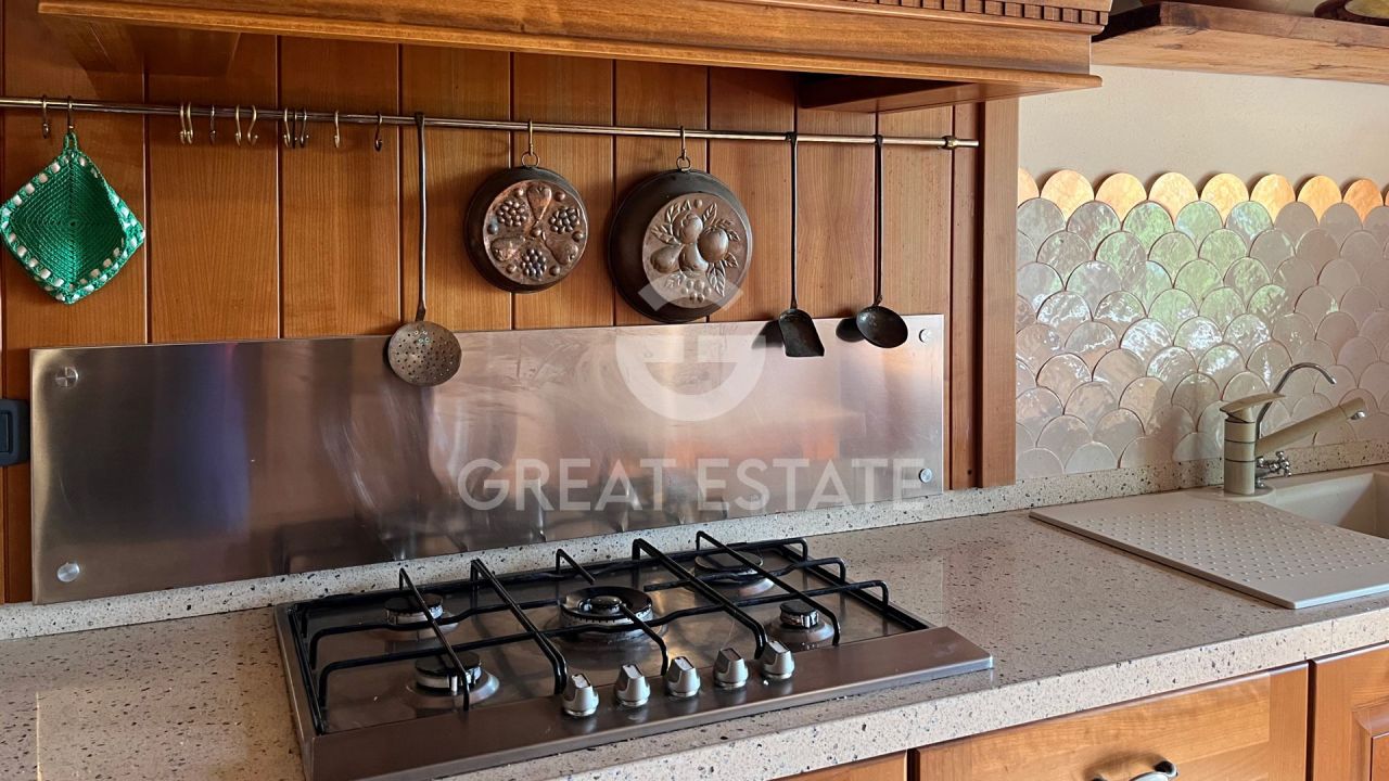 Дом в Фабро, Италия, 441.2 м² - фото 15