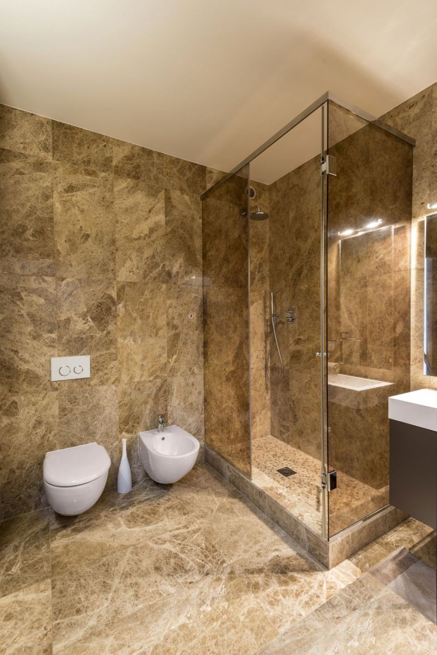 Квартира в Кампионе-д'Италия, Италия, 149 м² - фото 8