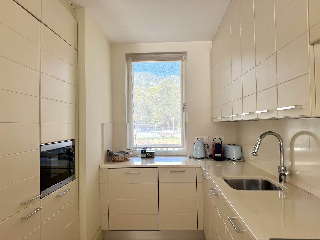 Квартира в Тивате, Черногория, 115 м² - фото 3