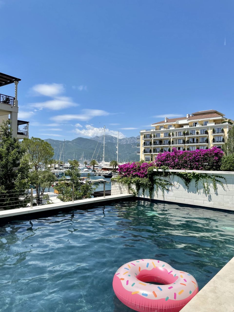 Квартира в Тивате, Черногория, 115 м² - фото 18