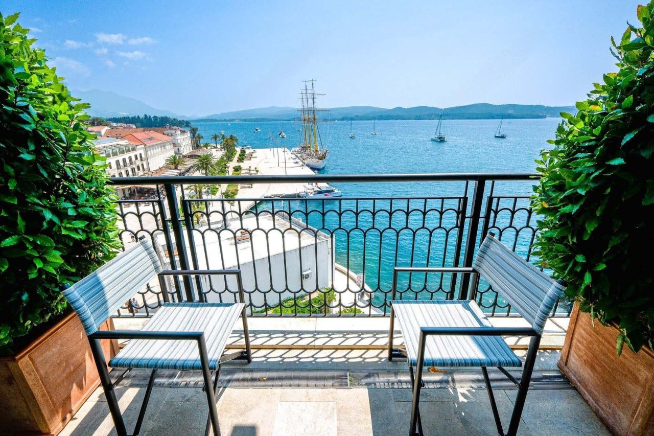 Квартира в Тивате, Черногория, 135 м² - фото 7