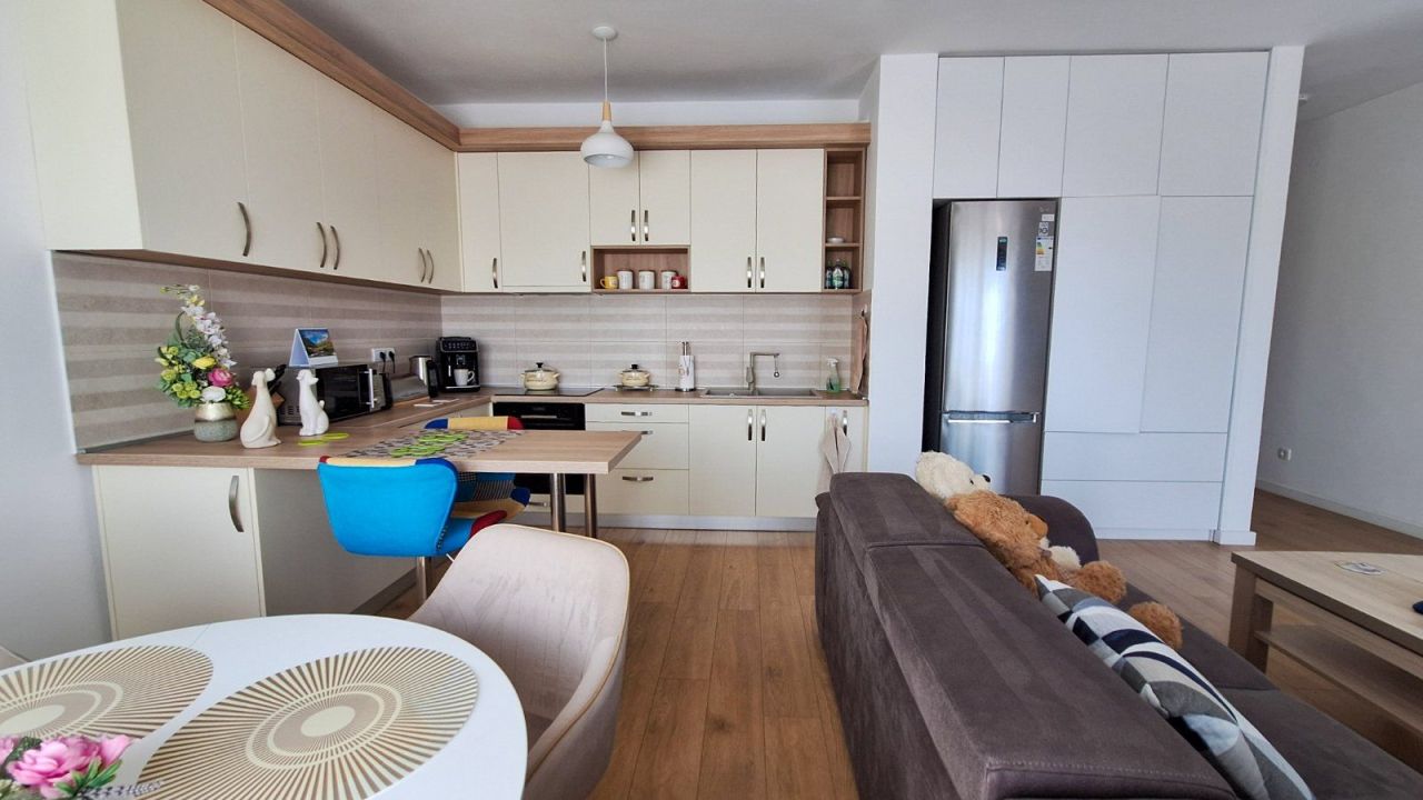 Квартира в Баре, Черногория, 83 м² - фото 2