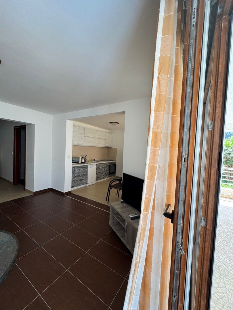 Квартира в Добра Воде, Черногория, 81 м² - фото 6