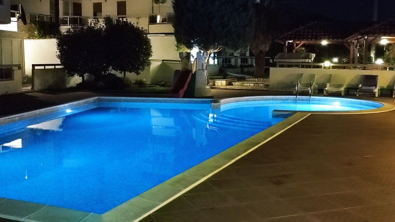 Квартира в Добра Воде, Черногория, 104 м² - фото 9