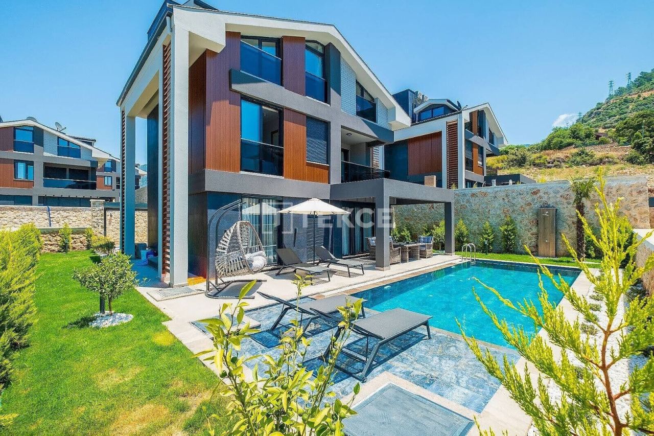 Вилла в Фетхие, Турция, 200 м² - фото 1