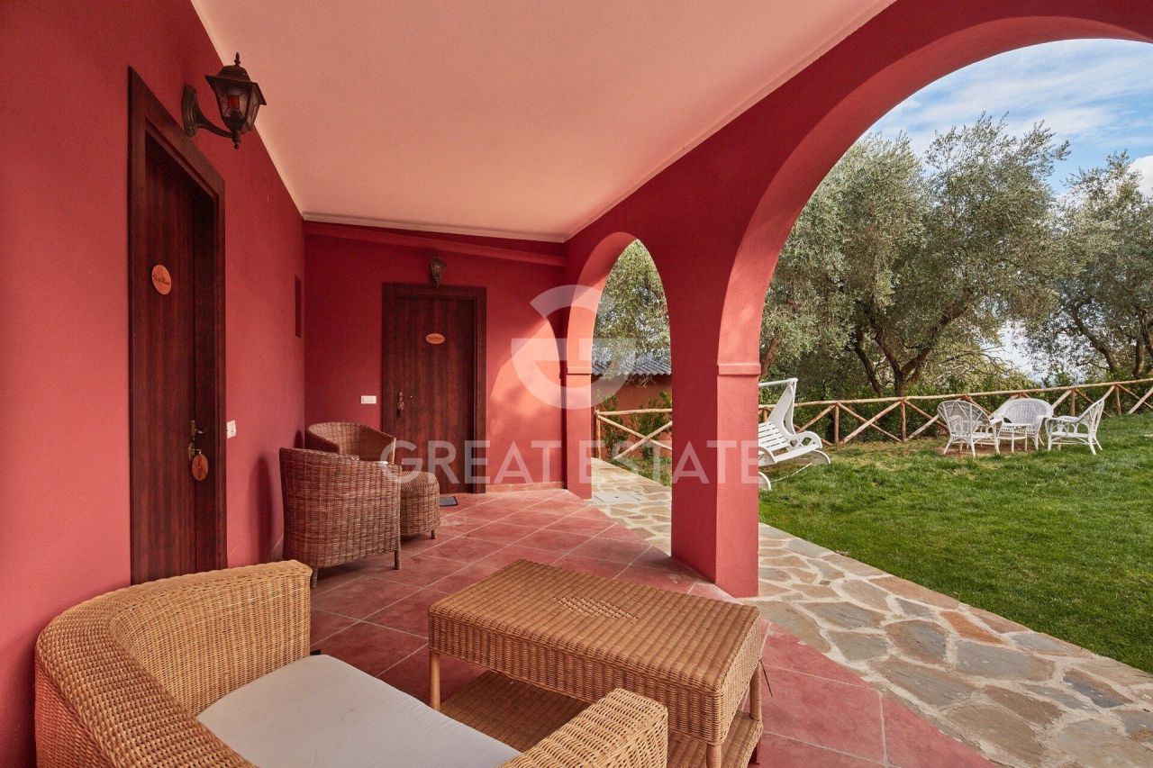 Дом Monte San Savino, Италия, 770.87 м² - фото 7