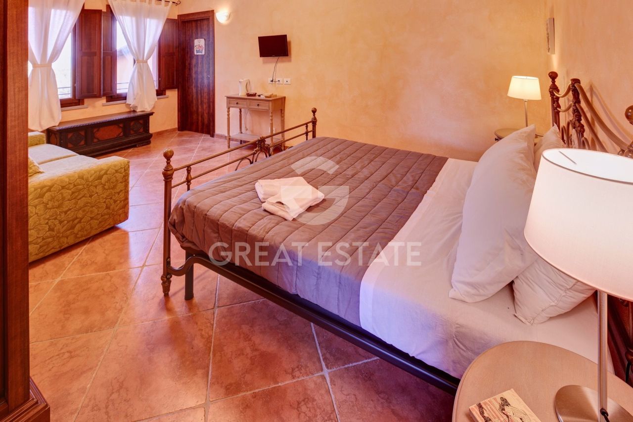 Дом Monte San Savino, Италия, 770.87 м² - фото 15