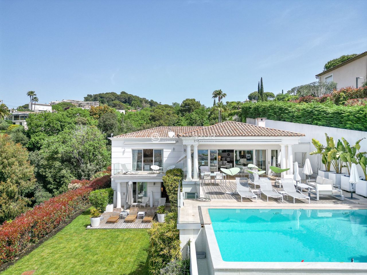 Вилла в Каннах, Франция, 400 м² - фото 2