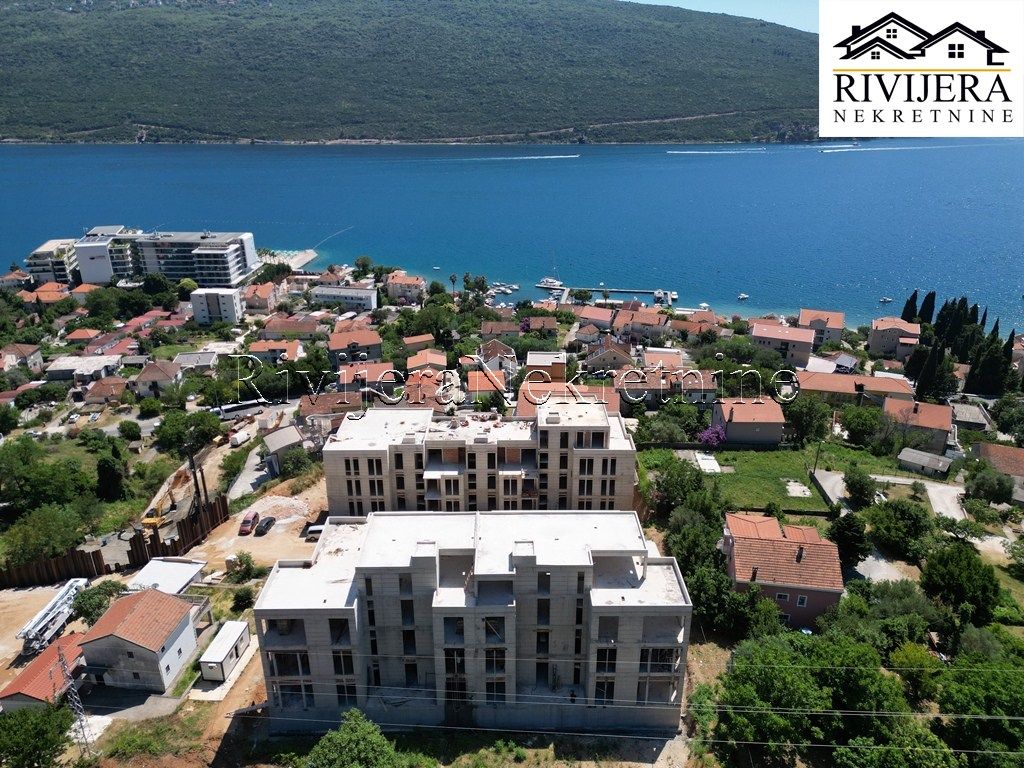 Квартира в Херцег-Нови, Черногория, 76 м² - фото 11