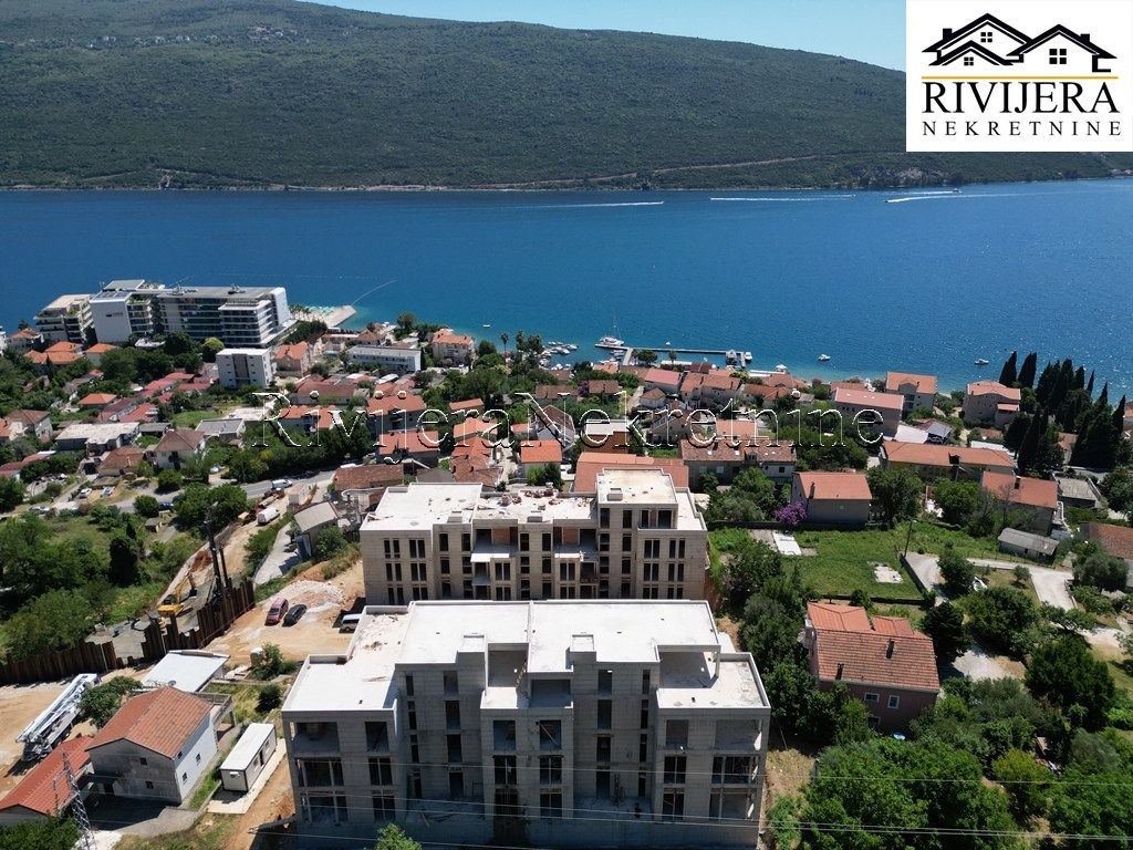 Квартира в Херцег-Нови, Черногория, 76 м² - фото 3