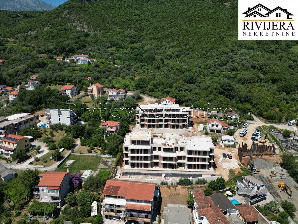 Квартира в Херцег-Нови, Черногория, 76 м² - фото 2