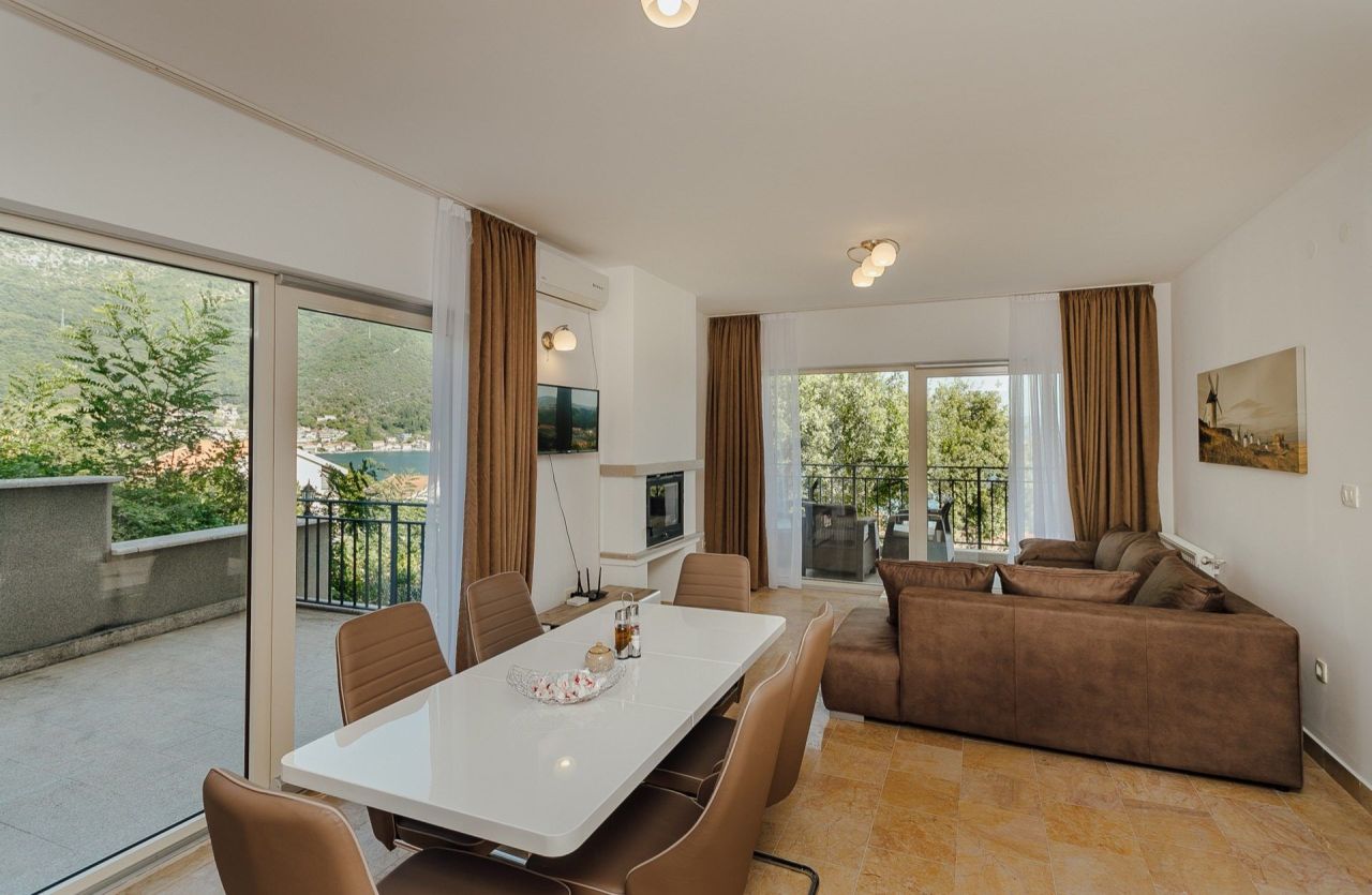 Квартира в Каменари, Черногория, 96 м² - фото 3