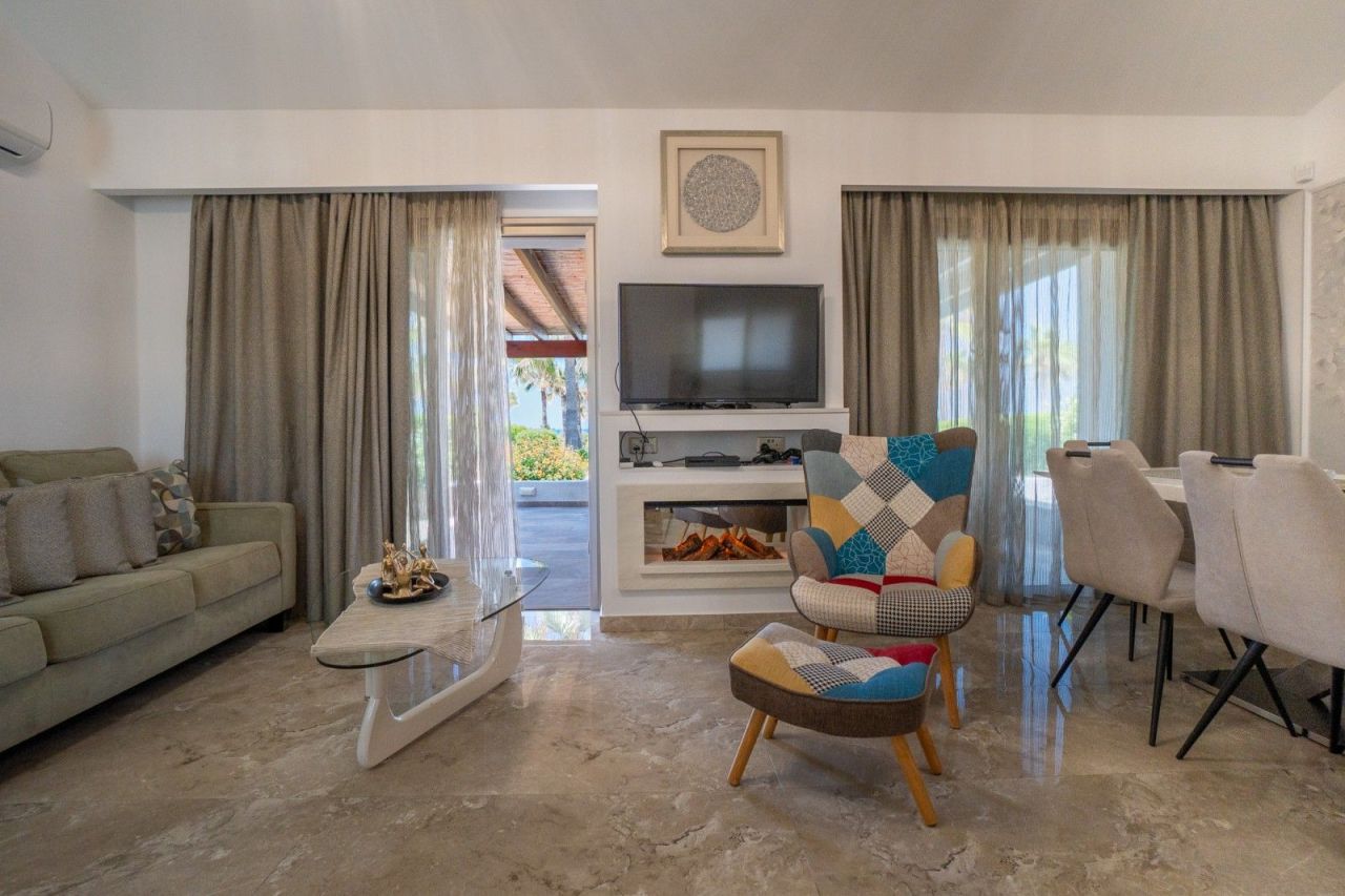 Вилла в Пафосе, Кипр, 75 м² - фото 8