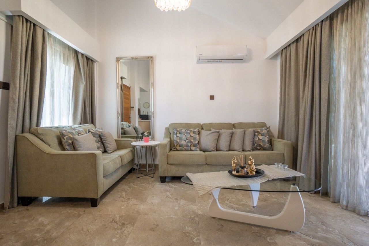 Вилла в Пафосе, Кипр, 75 м² - фото 16