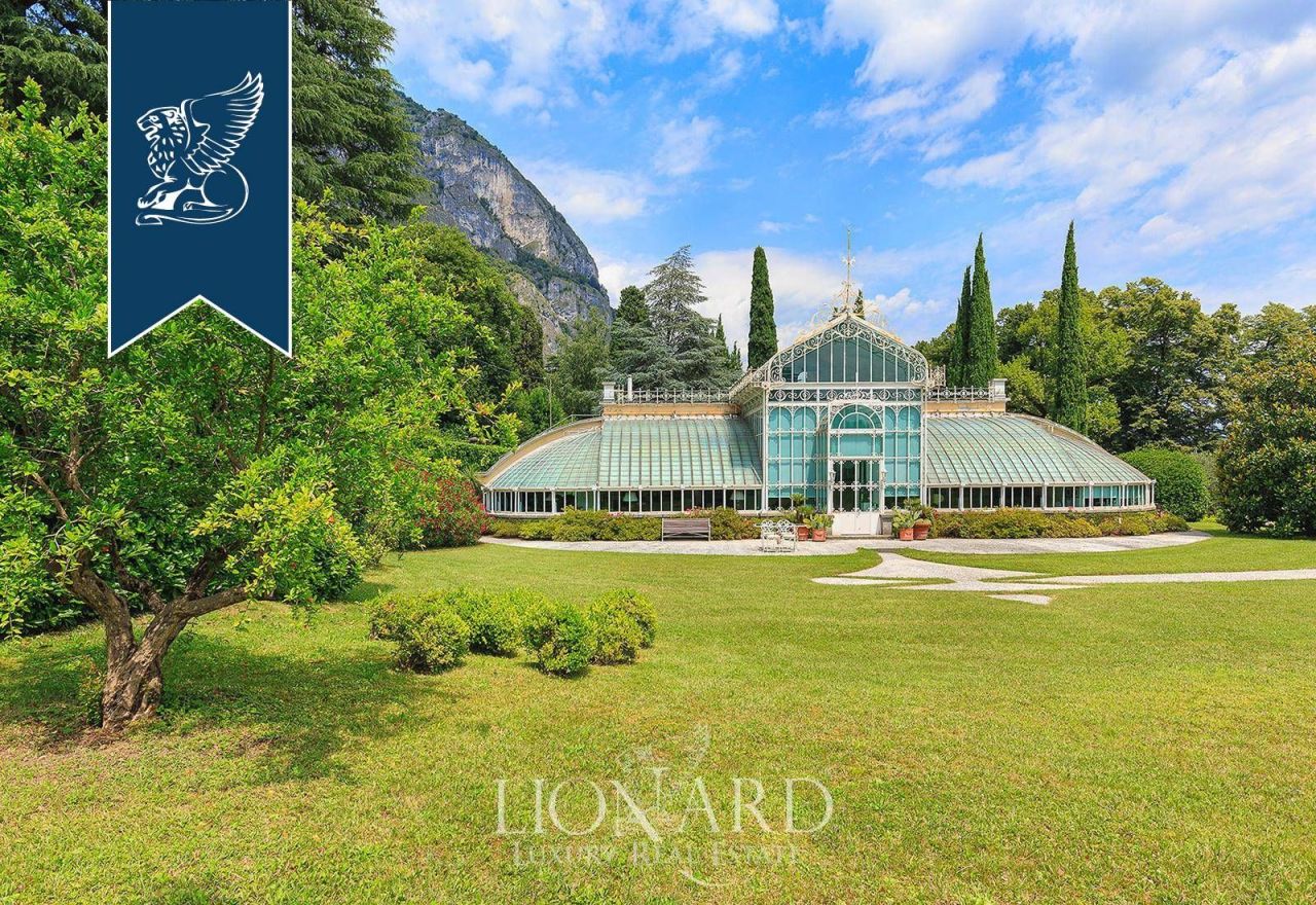 Вилла в Грианте, Италия, 380 м² - фото 2