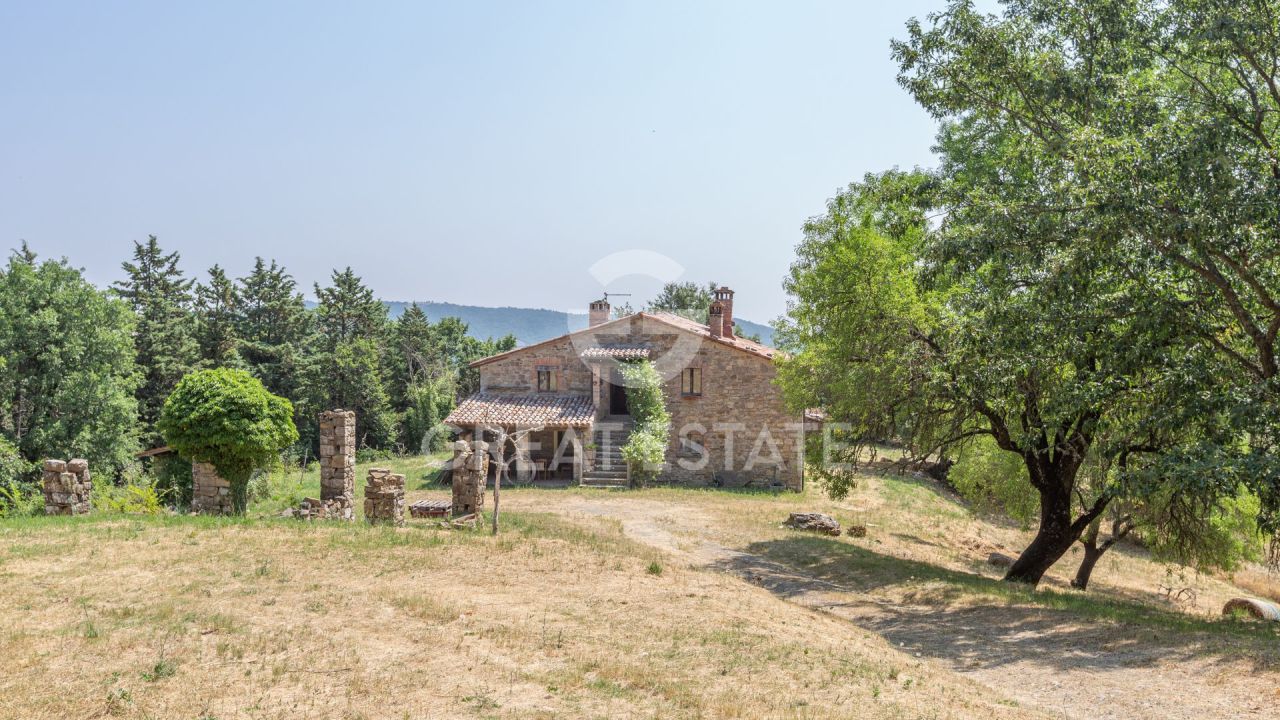 Дом в Монтегаббьоне, Италия, 399.65 м² - фото 1