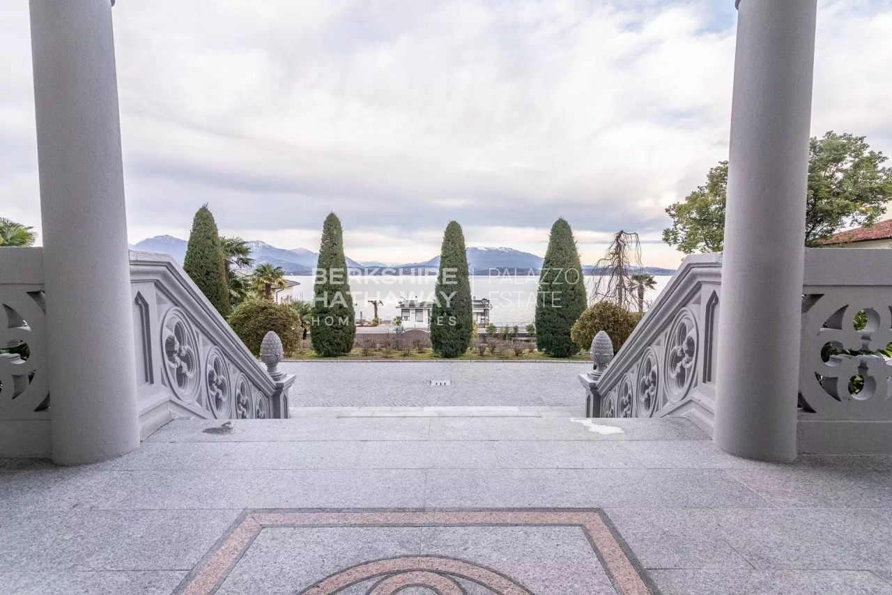 Особняк в Лезе, Италия, 1 180 м² - фото 7