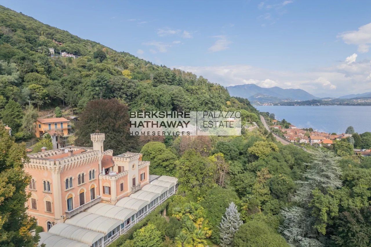 Замок в Лезе, Италия, 1 300 м² - фото 3