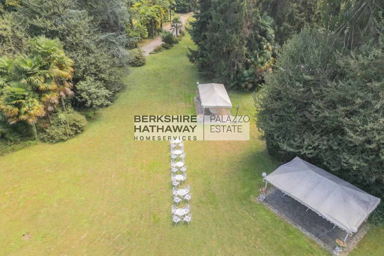 Замок в Лезе, Италия, 1 300 м² - фото 7