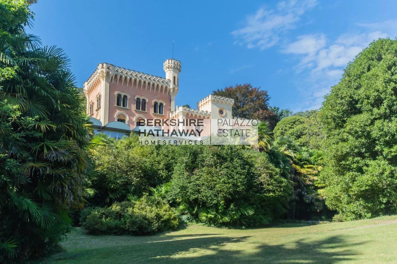 Замок в Лезе, Италия, 1 300 м² - фото 17