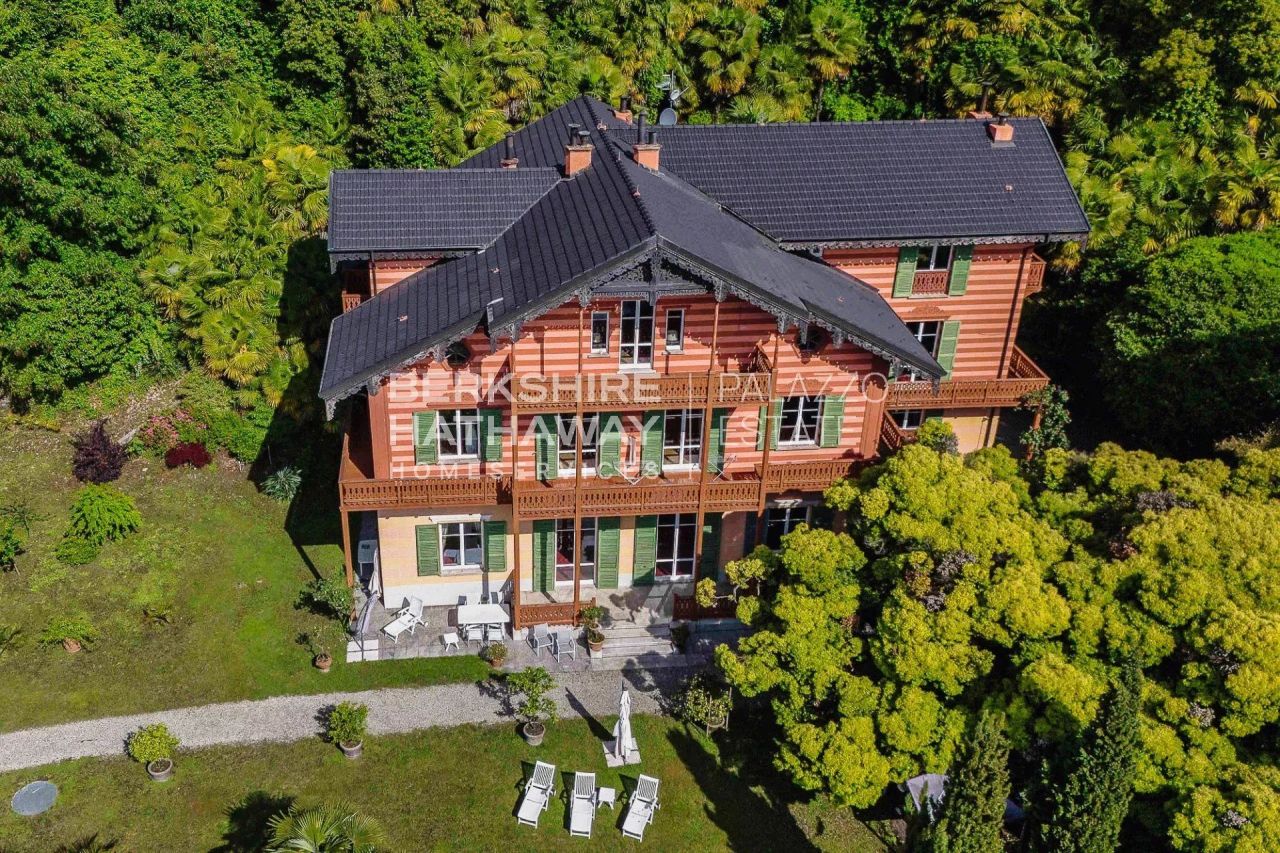 Вилла в Гиффе, Италия, 900 м² - фото 1