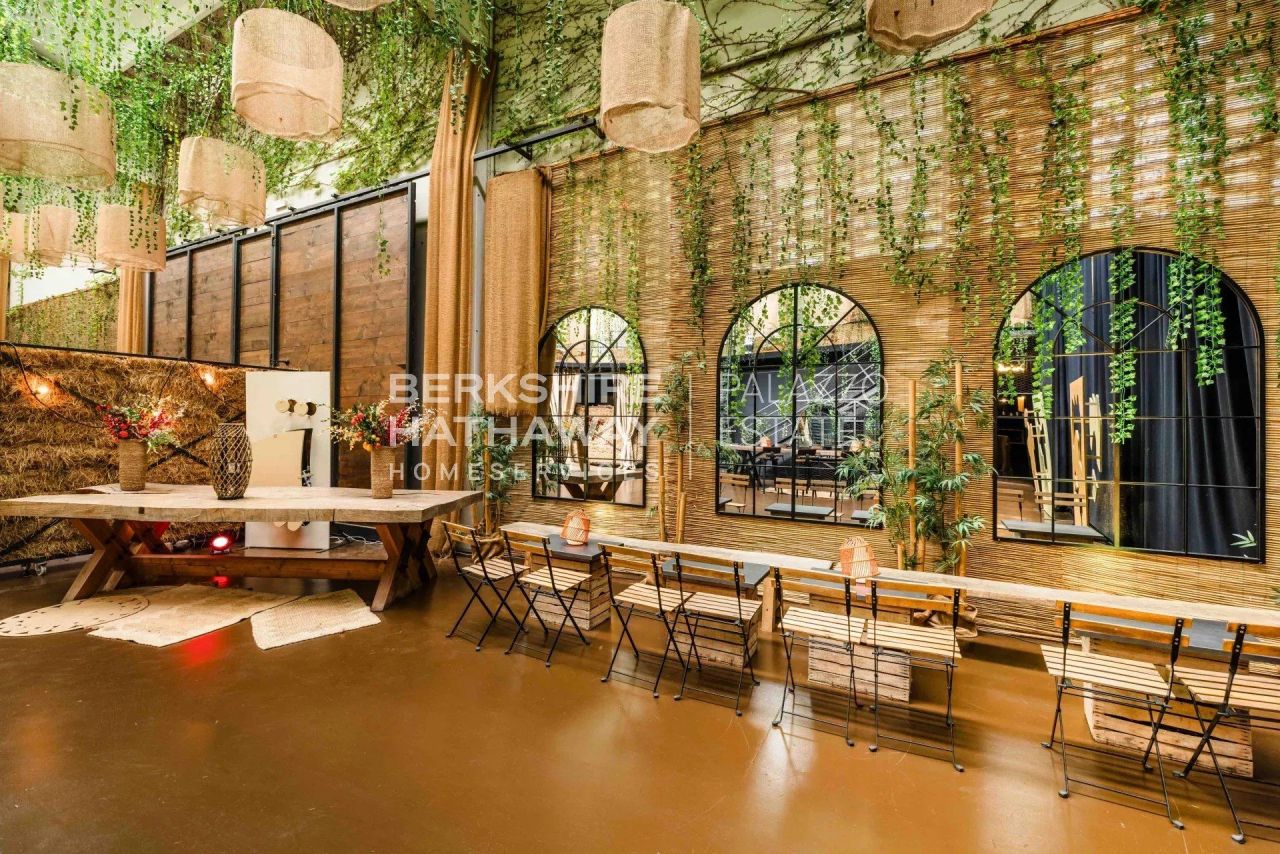 Поместье в Новаре, Италия, 1 700 м² - фото 6