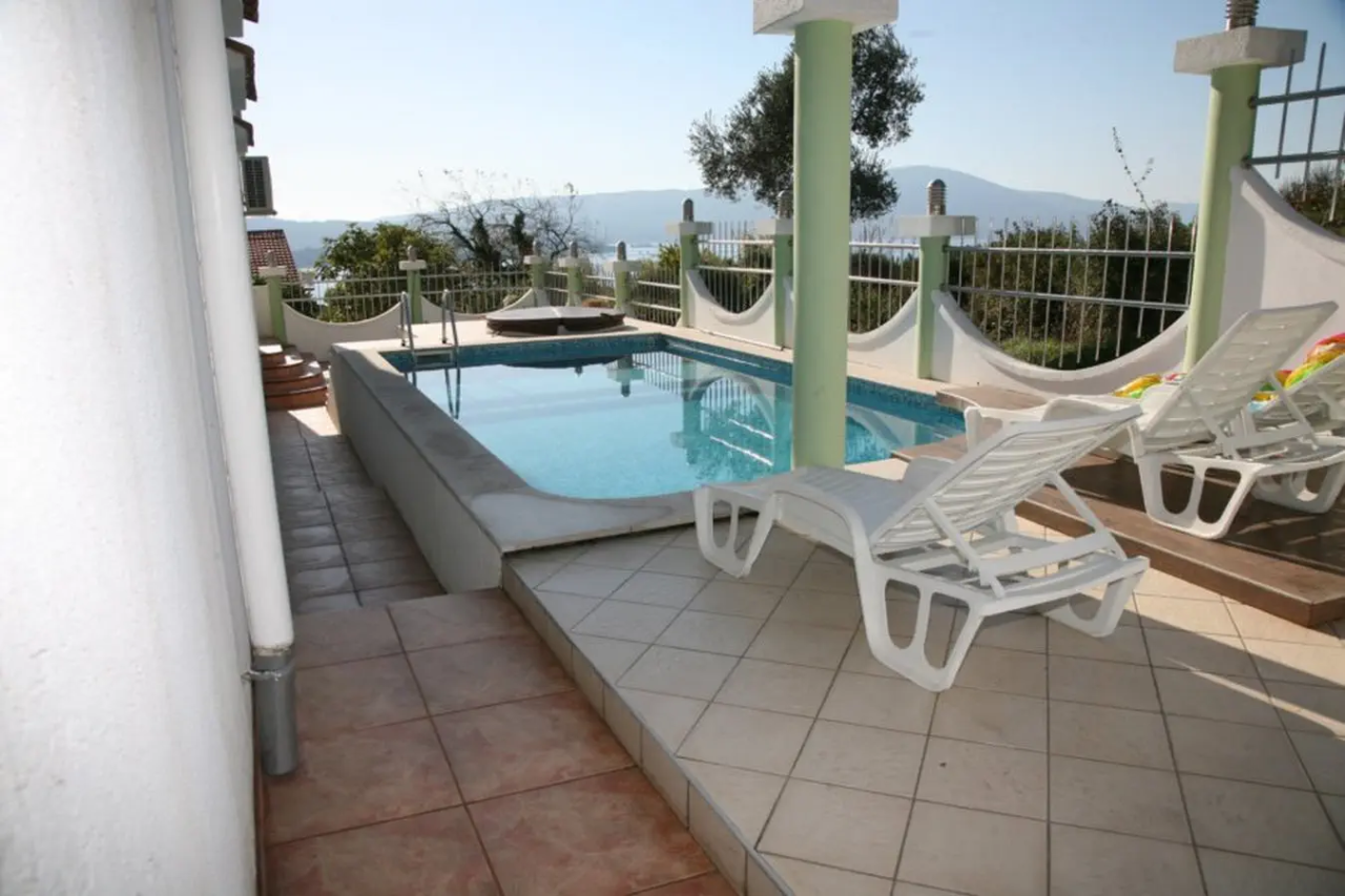 Отель, гостиница в Тивате, Черногория, 570 м² - фото 8