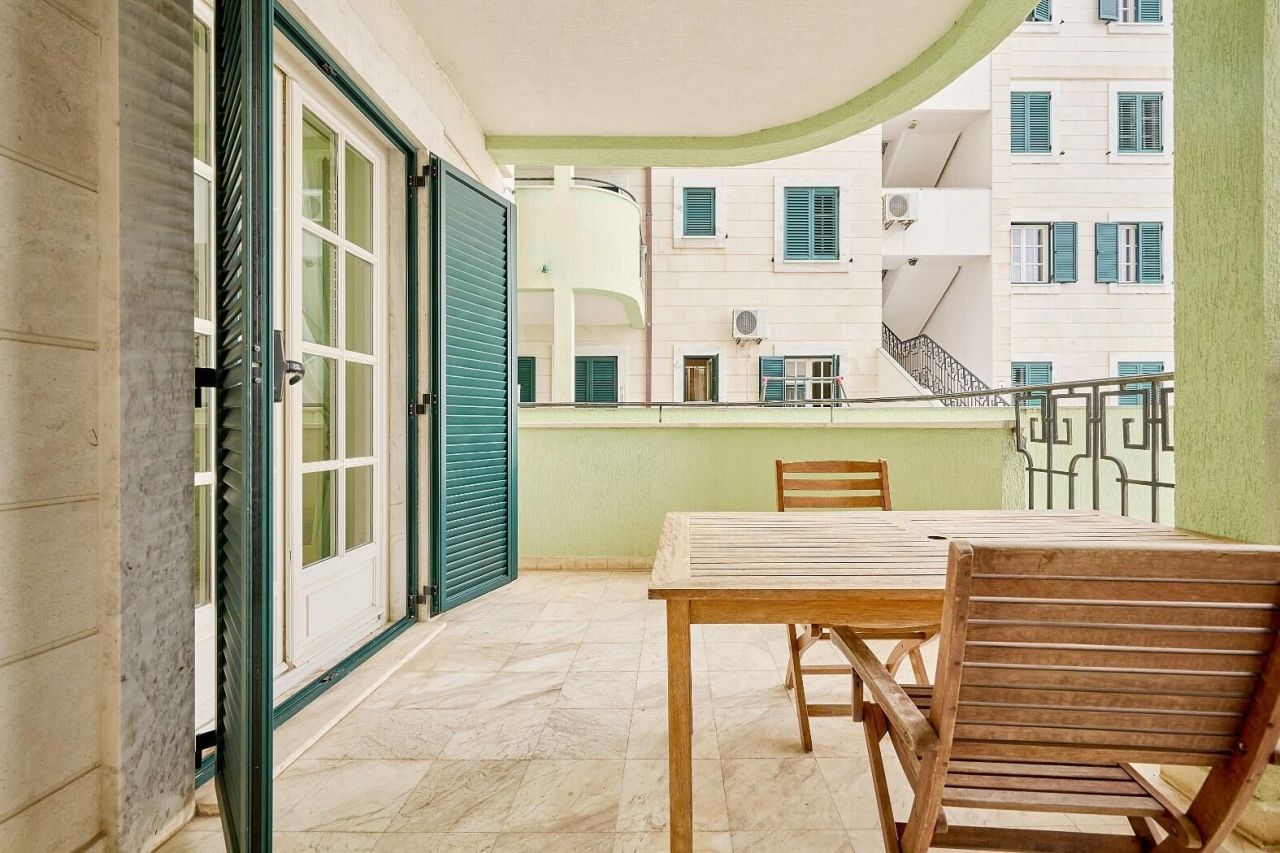 Квартира в Святом Стефане, Черногория, 131 м² - фото 7